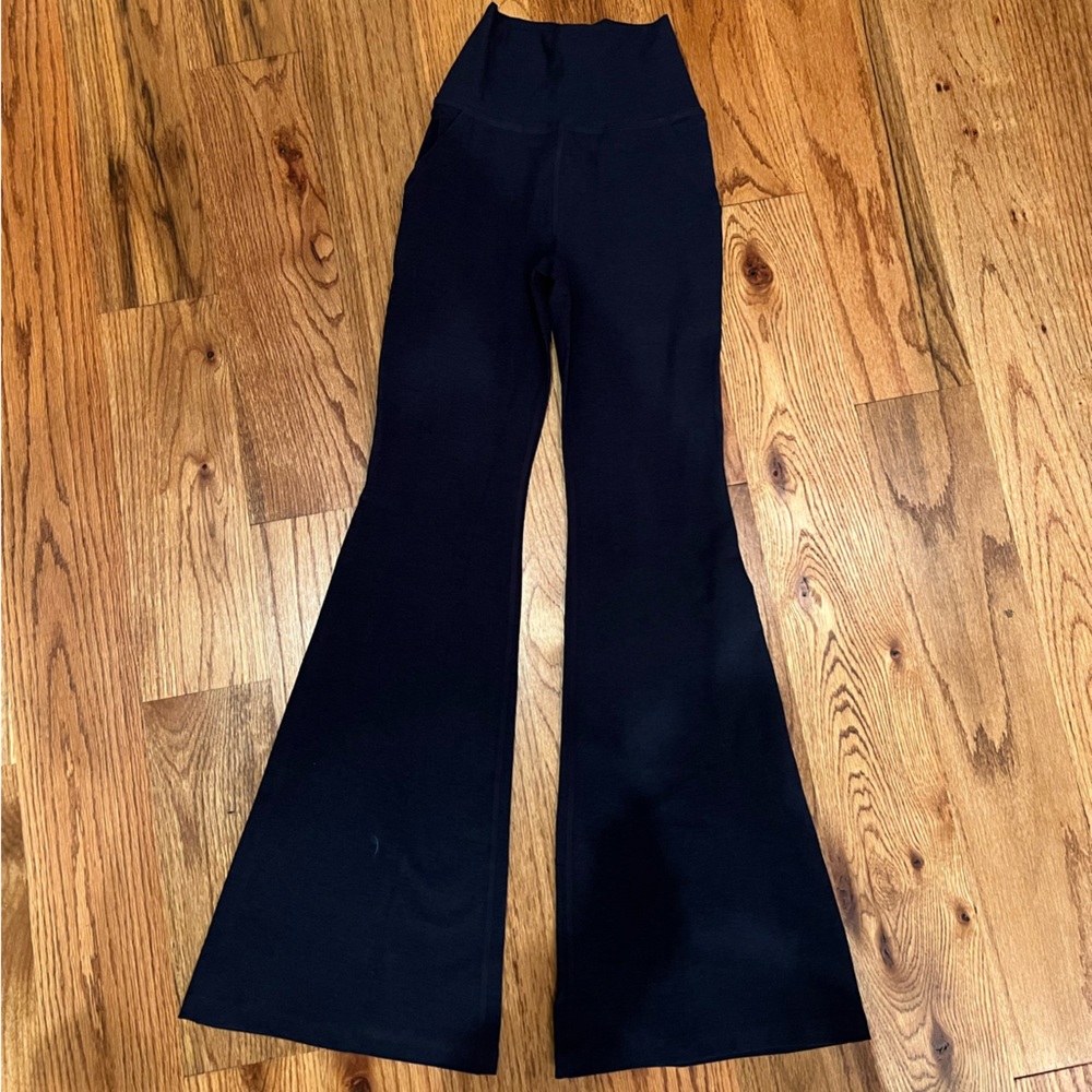 BEYOND YOGA SPACE DYED LAYED BACK PANT SIZE XS